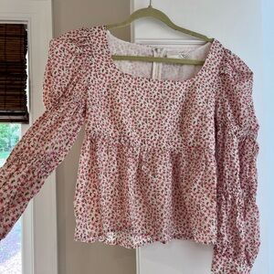 Hyacinth House Puff Sleeve Floral Top (Tuckernuck)